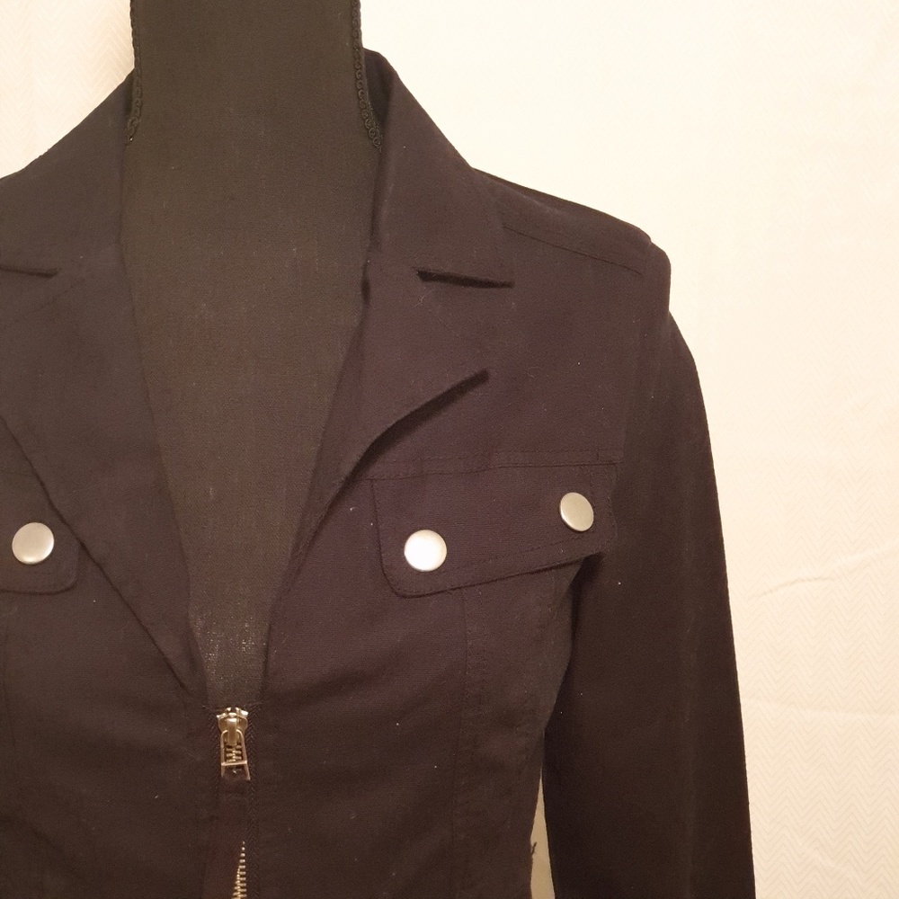 Cropped black jacket - Picture 2 of 4